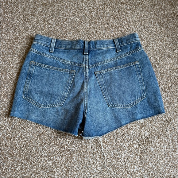 Universal Thread Target High Rise Mini Short - Picture 2 of 4